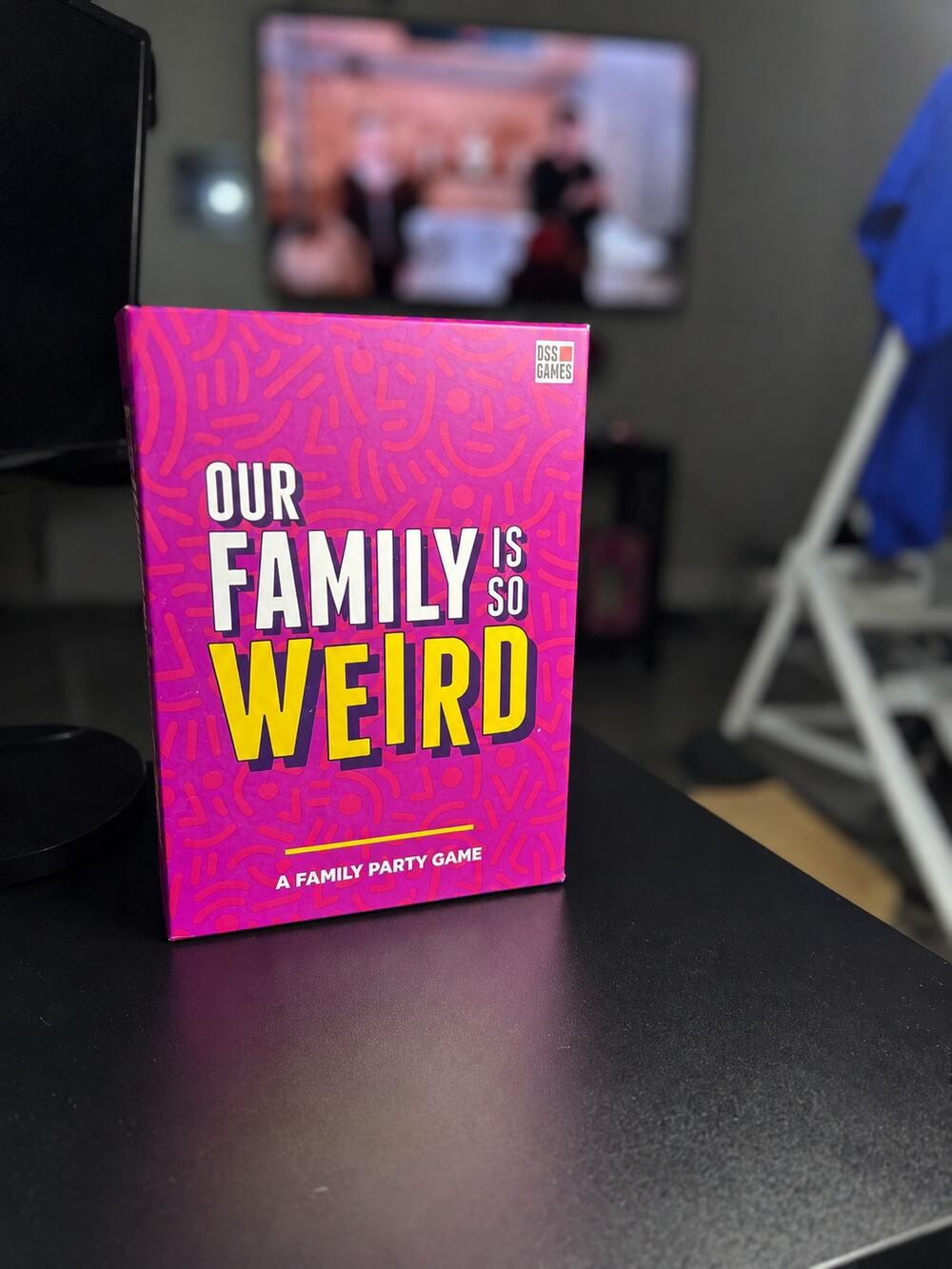 Our Family Is So Weird Family Party Card Game Fun Adult Kids Game Night NEW
